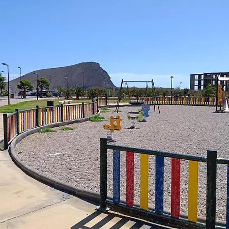 Amplio Y Comodo Apartamento. * غراناديا دي أبونا