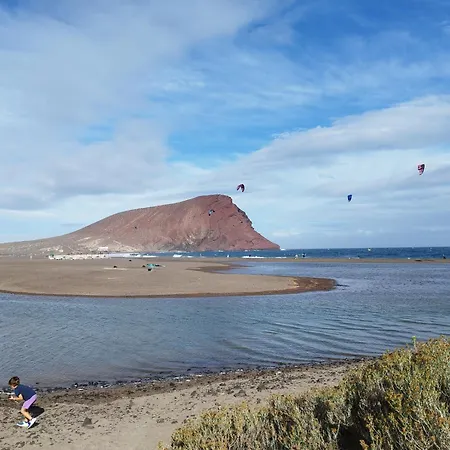 Amplio Y Cómodo Apartamento. *